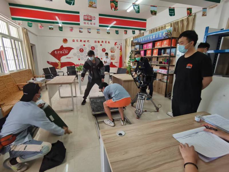 贺兰县广告片拍摄公司：极简主义践行者，少即是多的视觉哲学